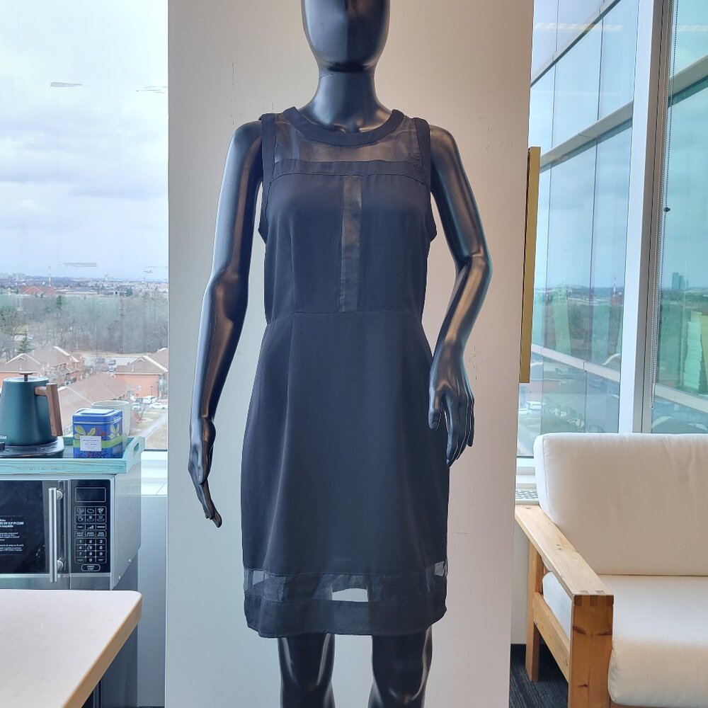 Forever 21 sleeveless black dress